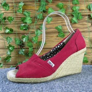 TOMS Women  Peep Toe Red Fabric Pump 8 Medium Gently Used 2025